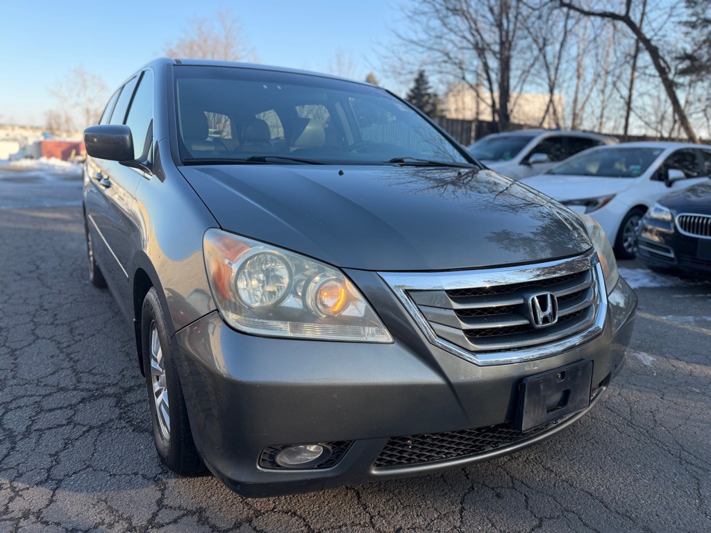 2008 Honda Odyssey Image 2