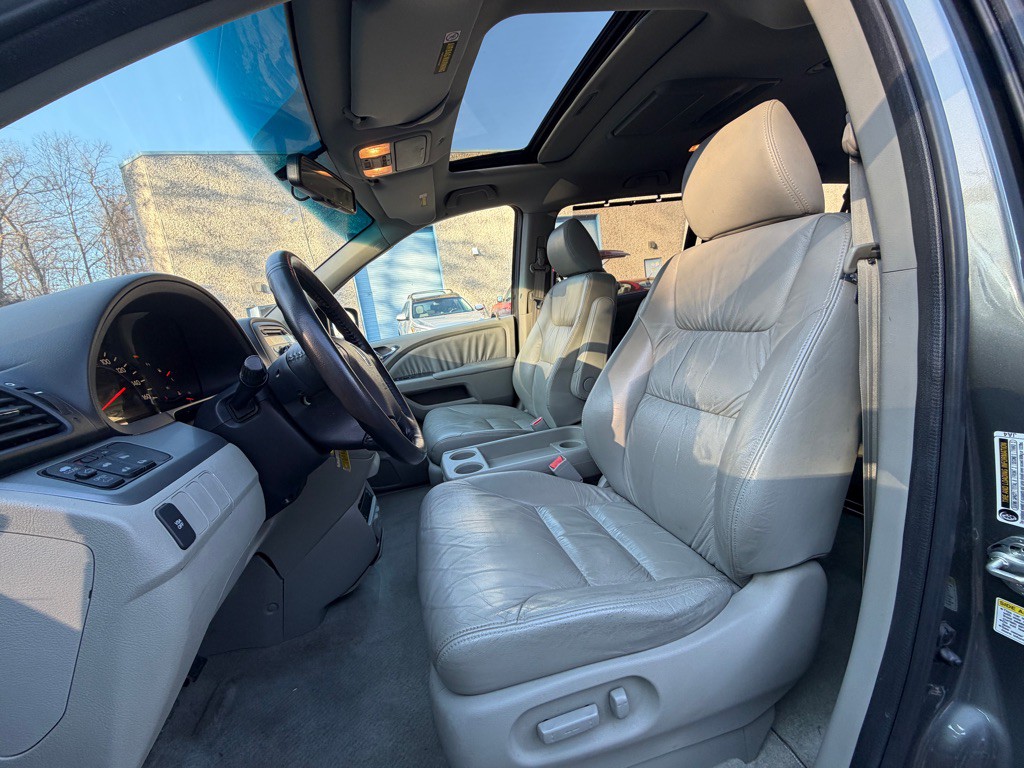 2008 Honda Odyssey Image 8