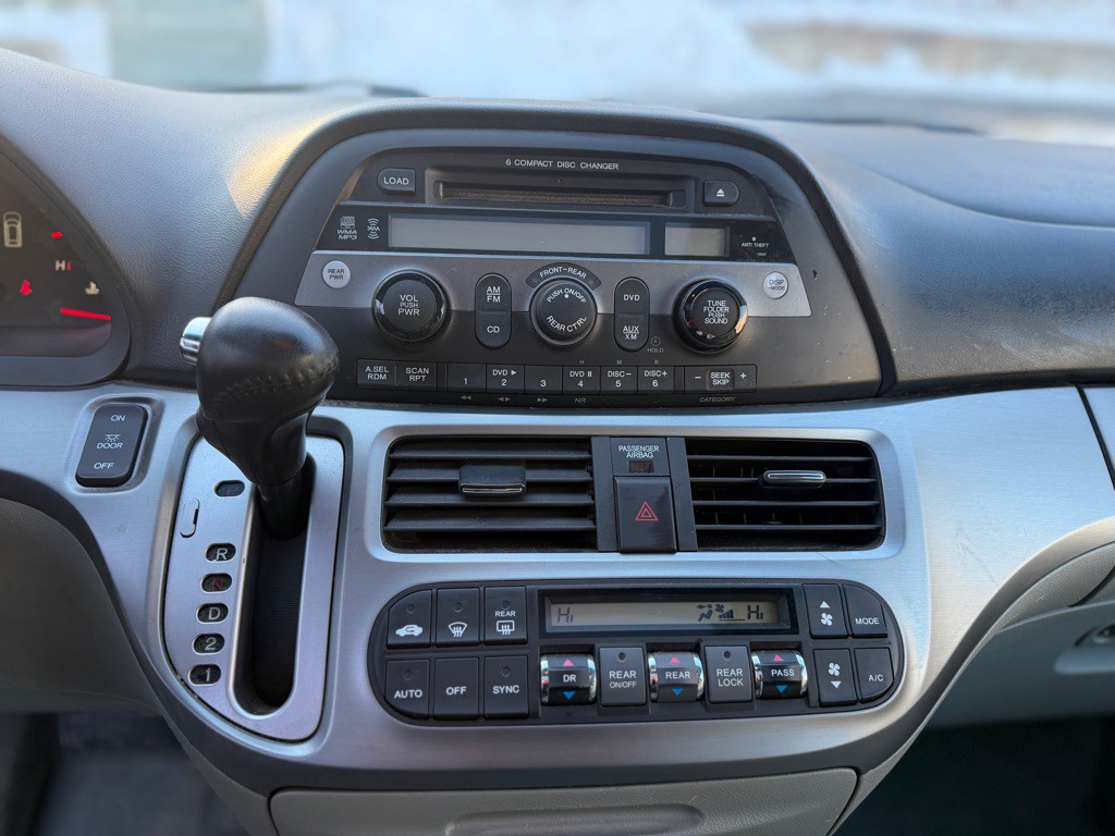 2008 Honda Odyssey Image 11