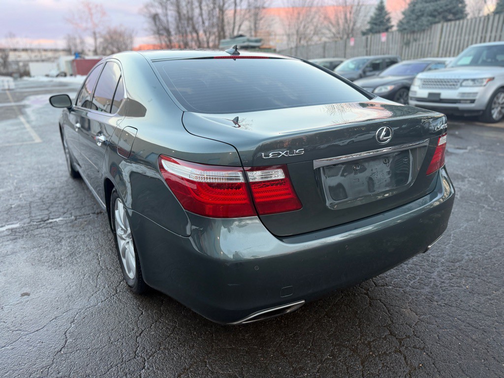 2007 Lexus LS 460 Image 7