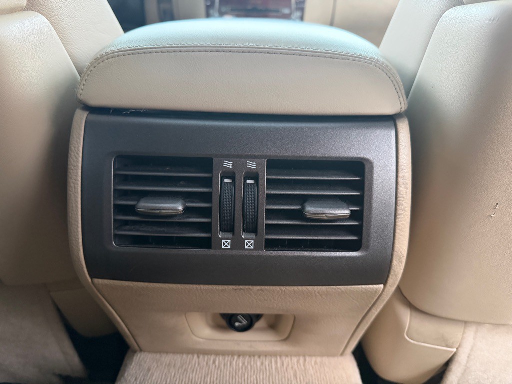 2007 Lexus LS 460 Image 20