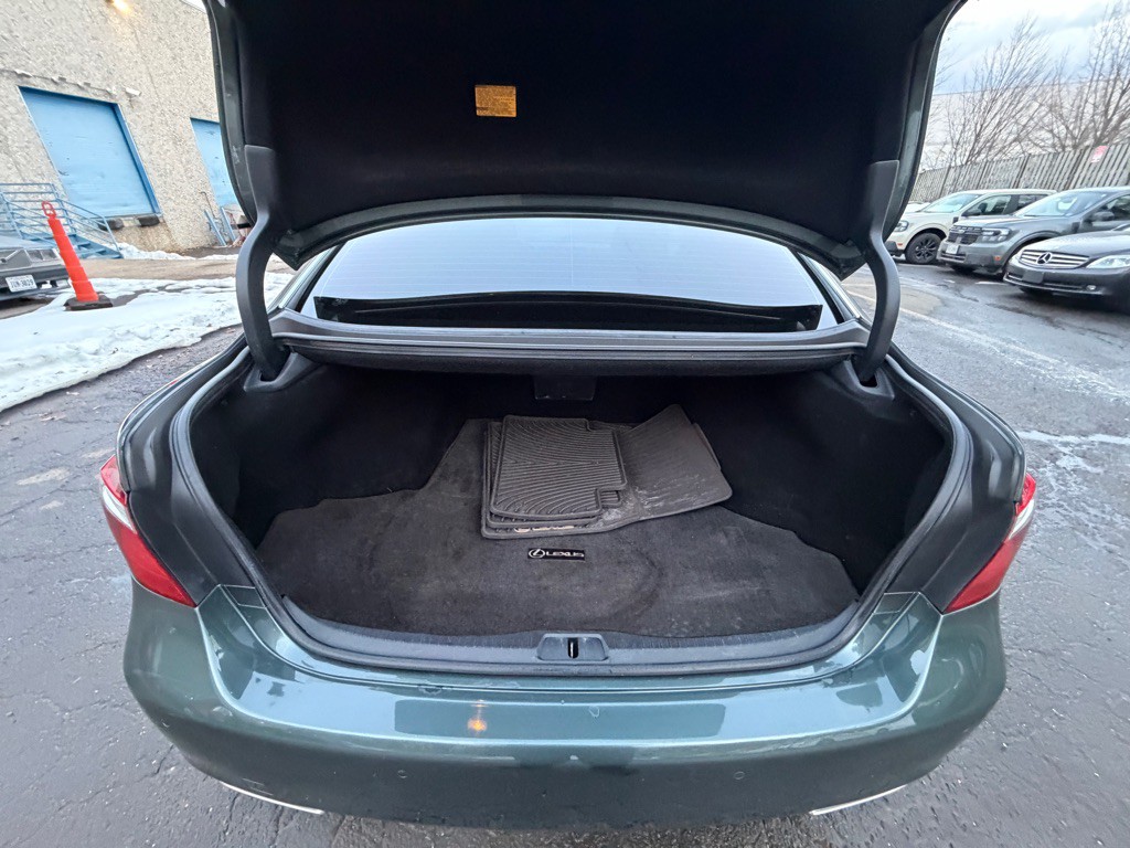 2007 Lexus LS 460 Image 22