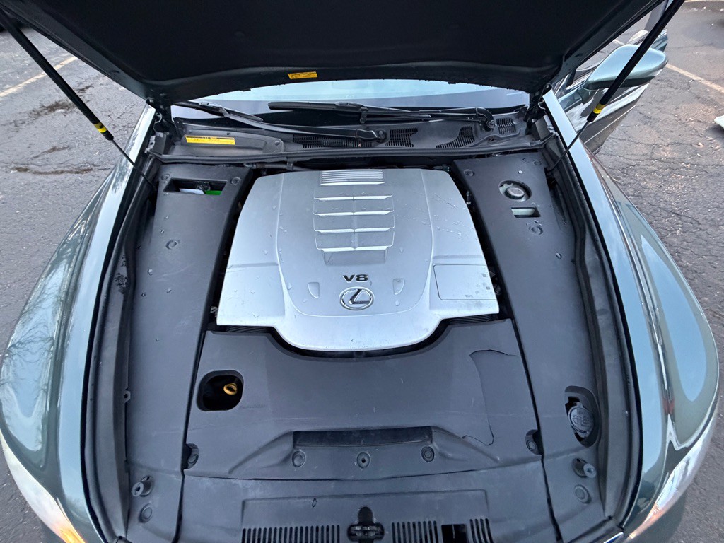 2007 Lexus LS 460 Image 25