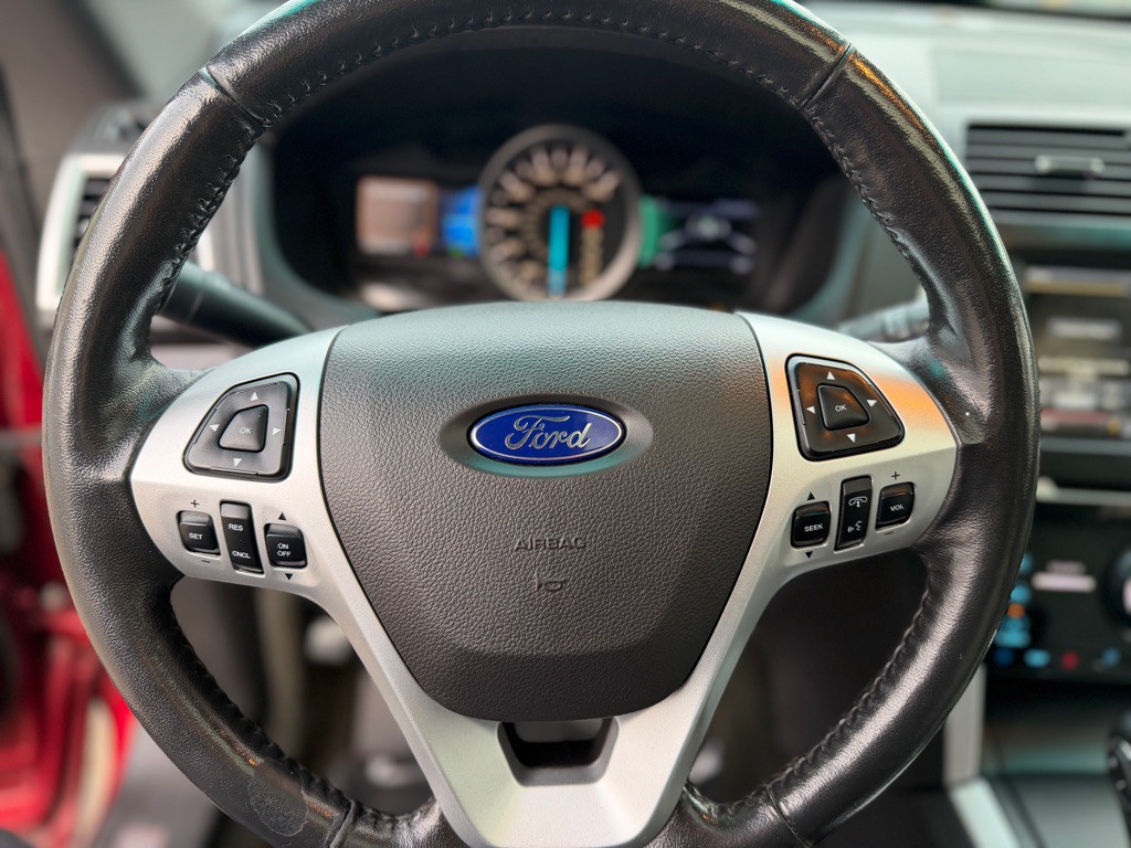 2014 Ford Explorer Image 8