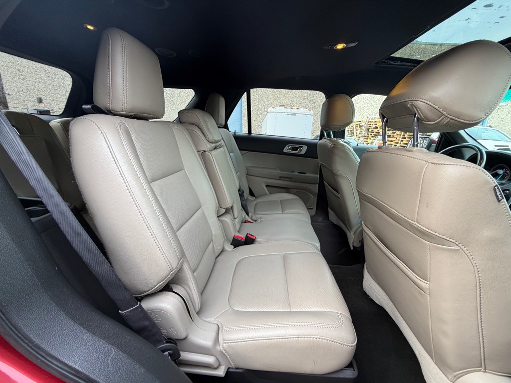 2014 Ford Explorer Image 17
