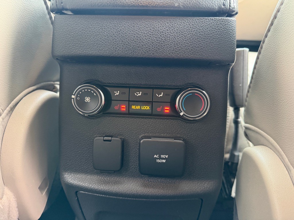 2014 Ford Explorer Image 18