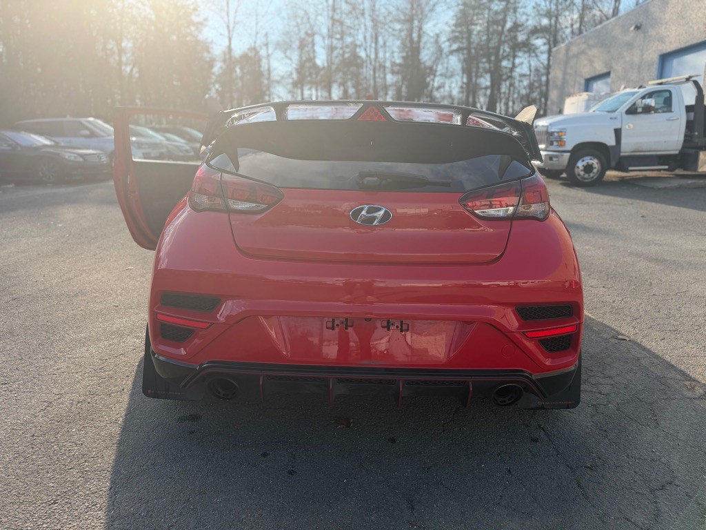 2020 Hyundai Veloster Image 4