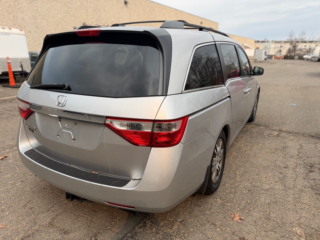2011 Honda Odyssey Image 5