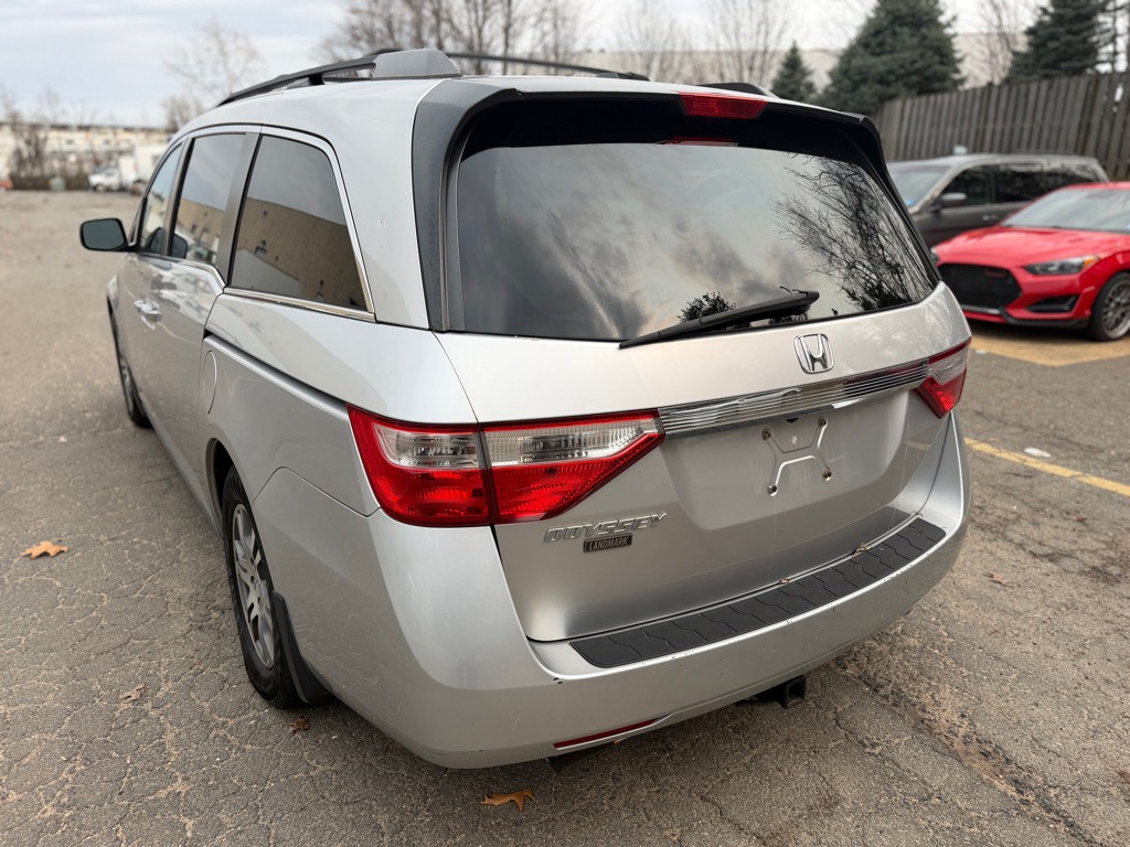 2011 Honda Odyssey Image 6