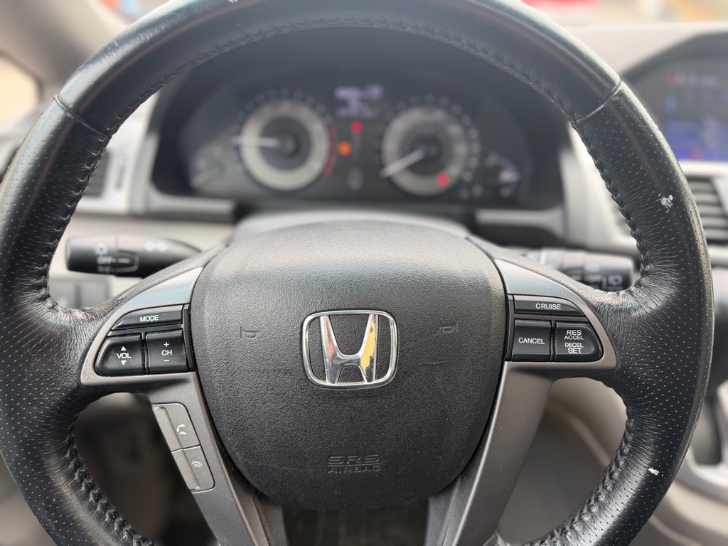 2011 Honda Odyssey Image 10