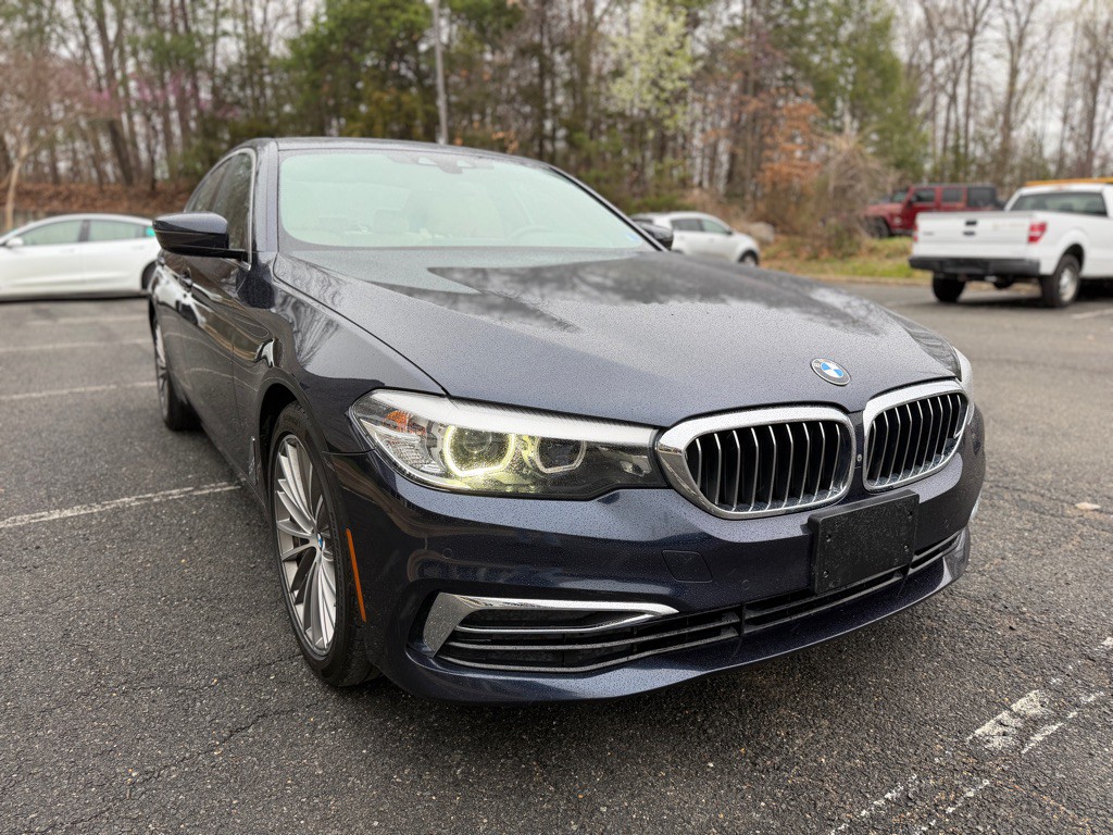 2019 BMW 5 Series Image 2