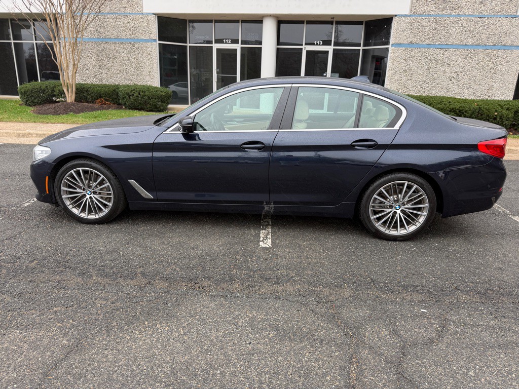 2019 BMW 5 Series Image 7