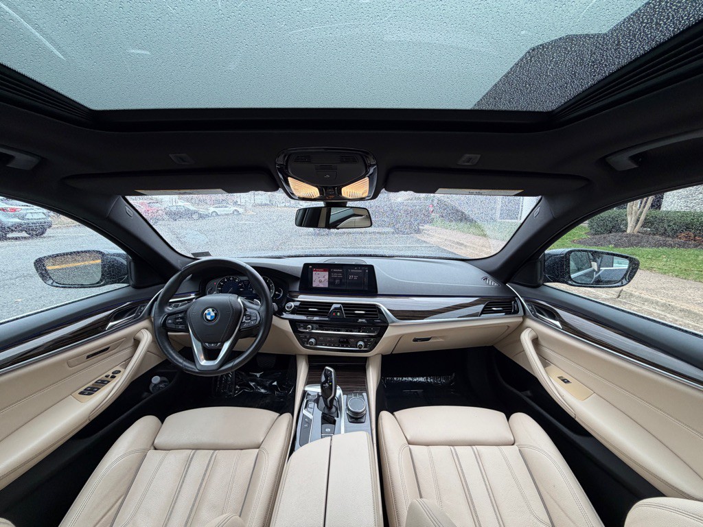 2019 BMW 5 Series Image 16
