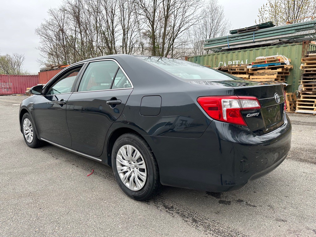 2012 Toyota Camry Image 7