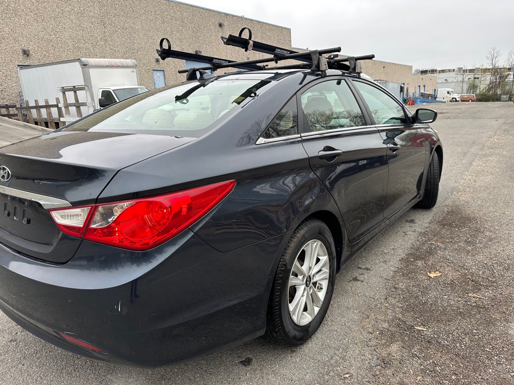 2012 Hyundai Sonata Image 5