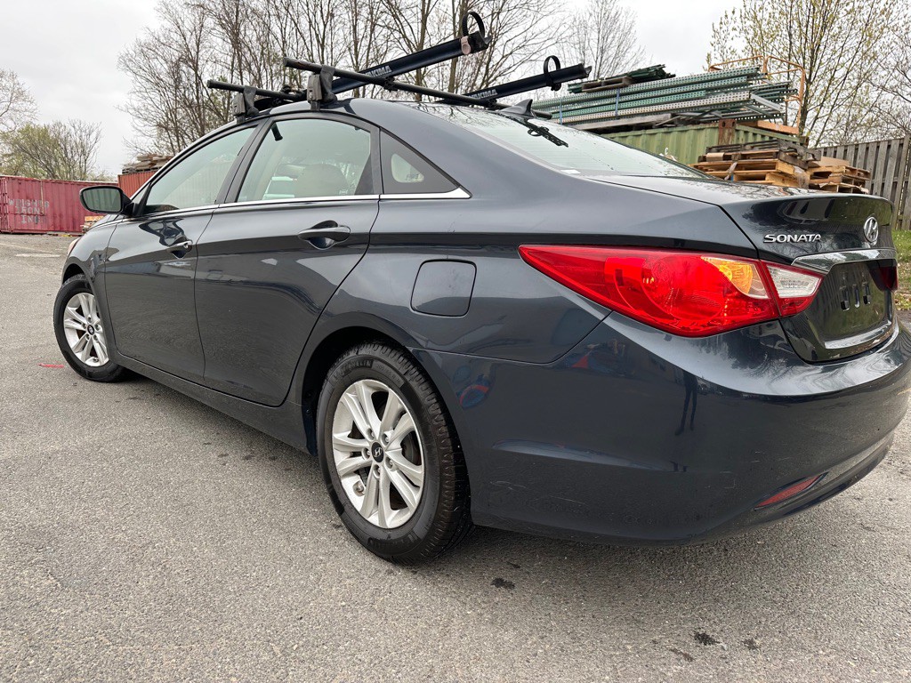 2012 Hyundai Sonata Image 7