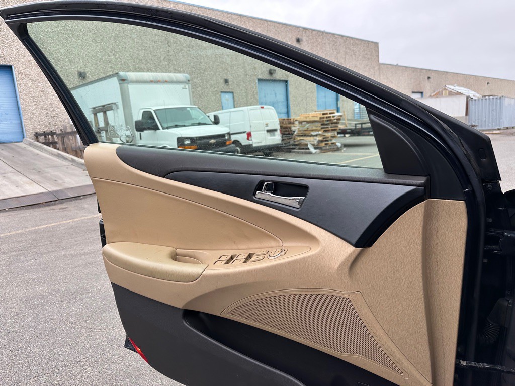 2012 Hyundai Sonata Image 14