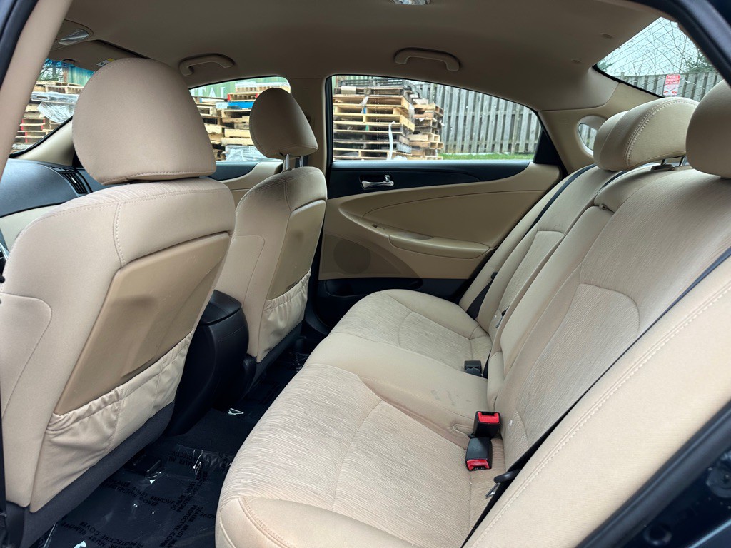 2012 Hyundai Sonata Image 16