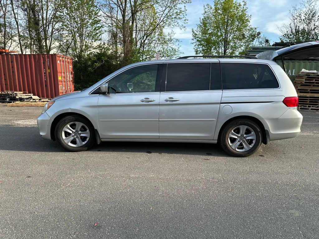 2010 Honda Odyssey Image 3