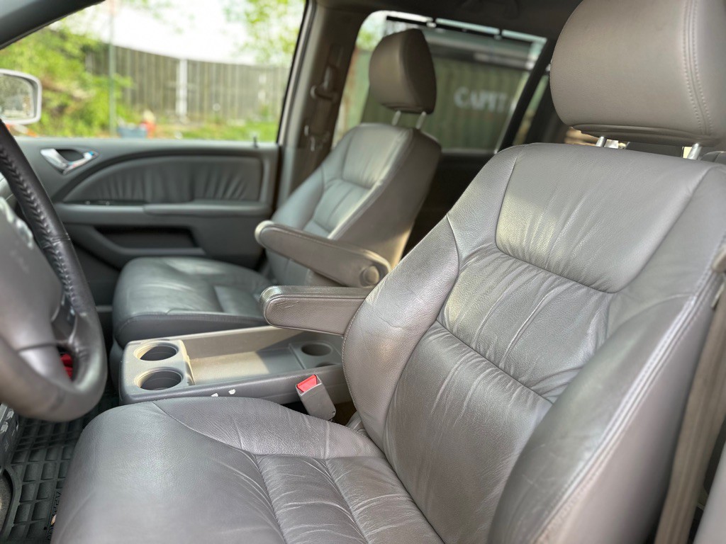 2010 Honda Odyssey Image 8