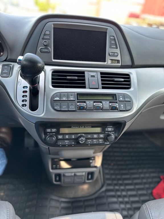 2010 Honda Odyssey Image 9