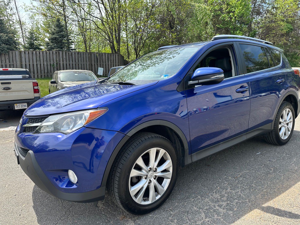 2015 Toyota Rav4 Image 2