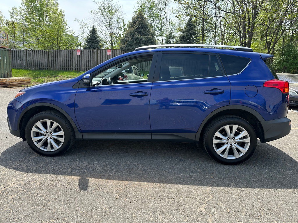 2015 Toyota Rav4 Image 4