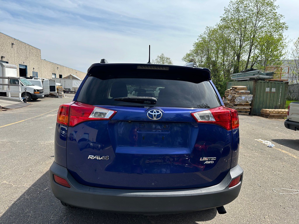 2015 Toyota Rav4 Image 7