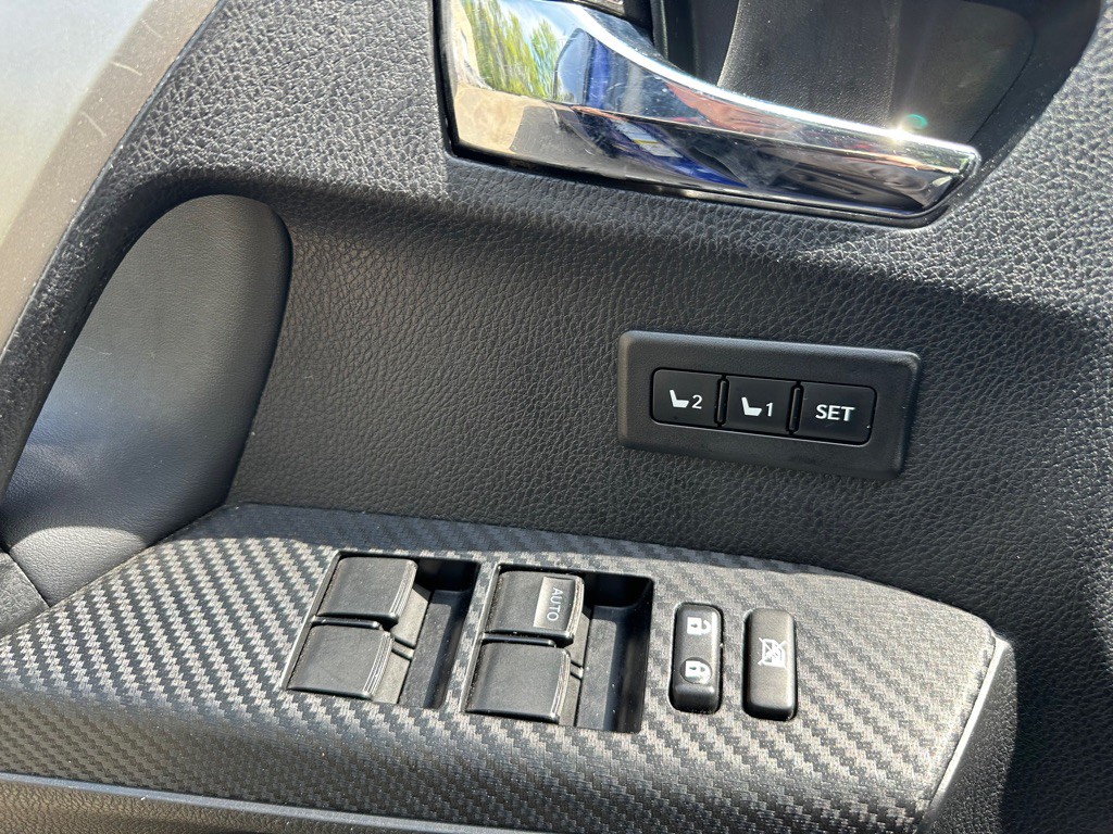 2015 Toyota Rav4 Image 16