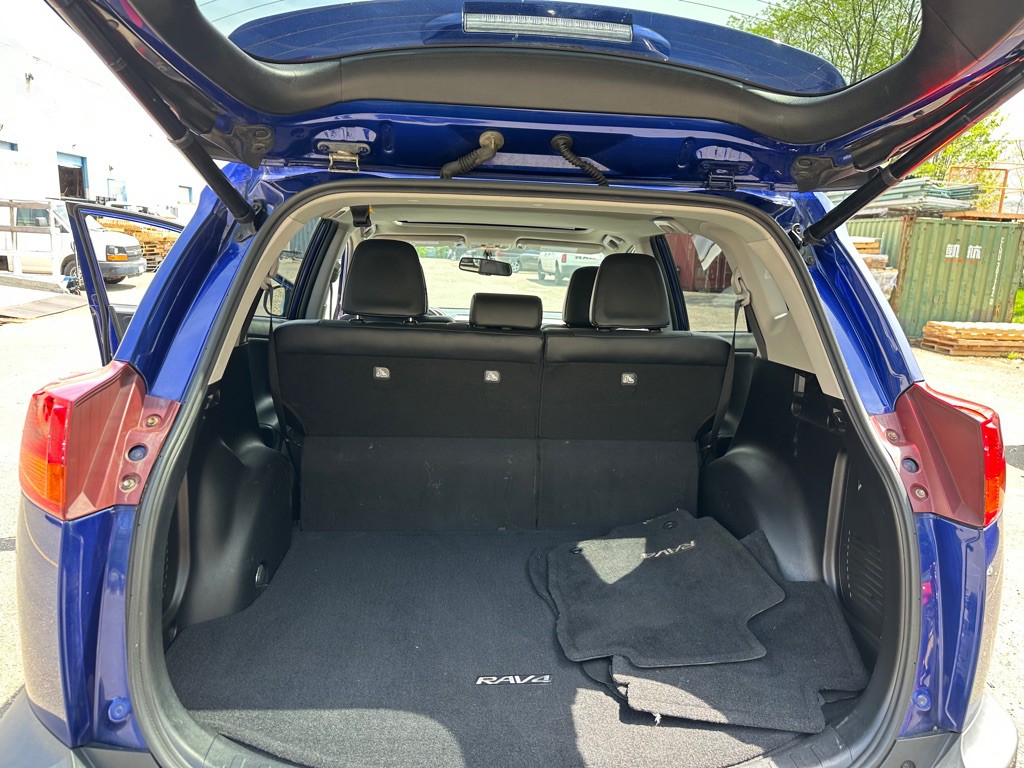 2015 Toyota Rav4 Image 18