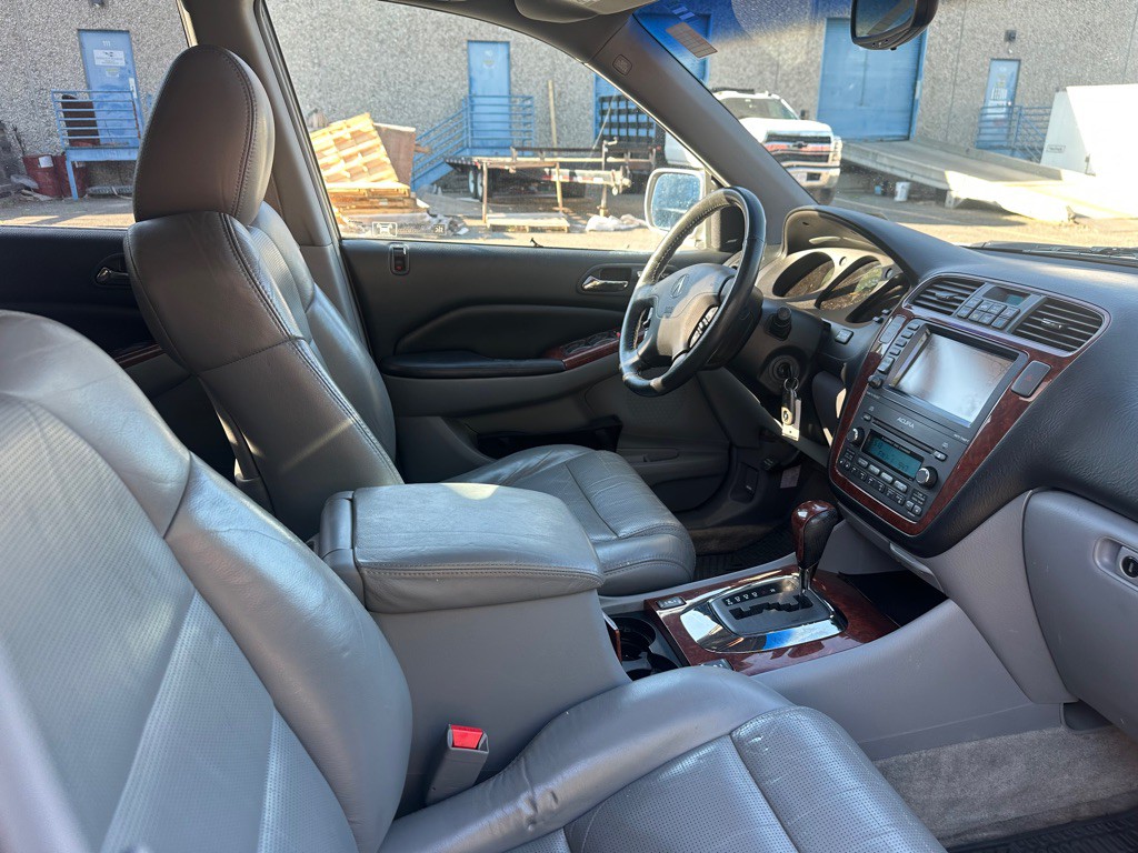 2005 Acura MDX Image 9