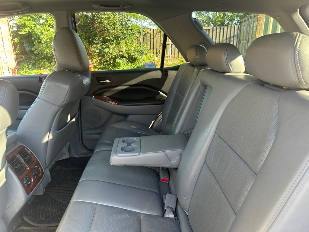 2005 Acura MDX Image 15