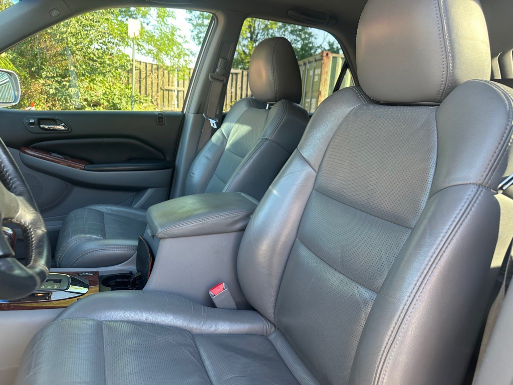 2005 Acura MDX Image 16