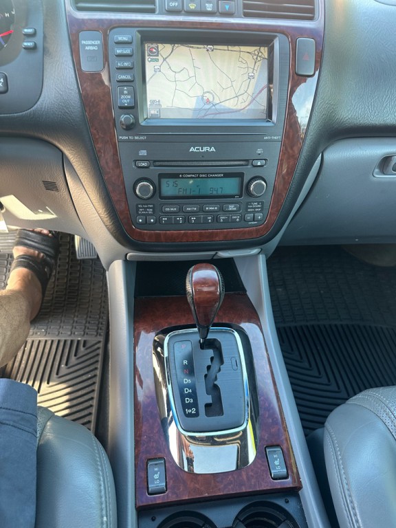 2005 Acura MDX Image 17