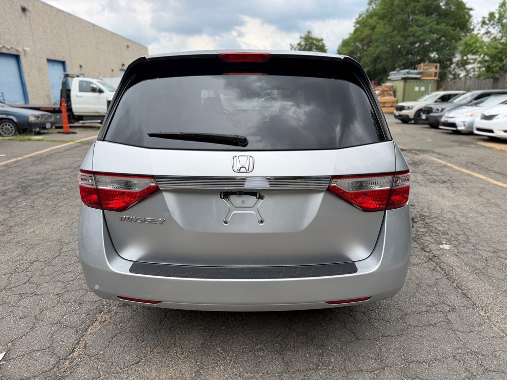 2011 Honda Odyssey Image 6