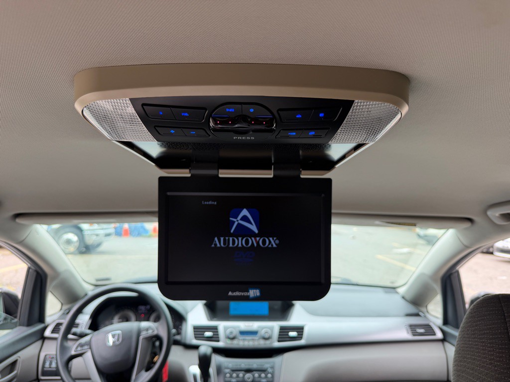 2011 Honda Odyssey Image 17