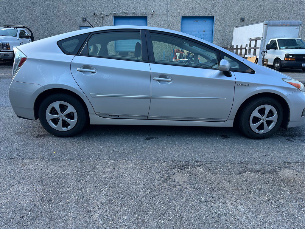 2013 Toyota Prius Image 7