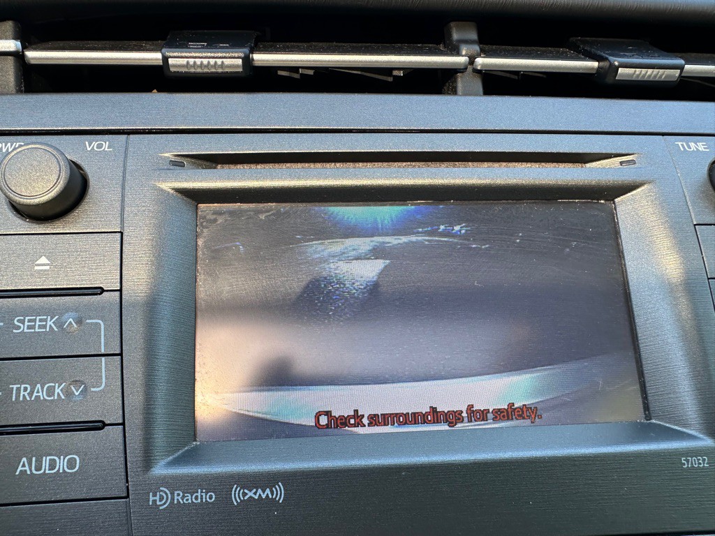 2013 Toyota Prius Image 12