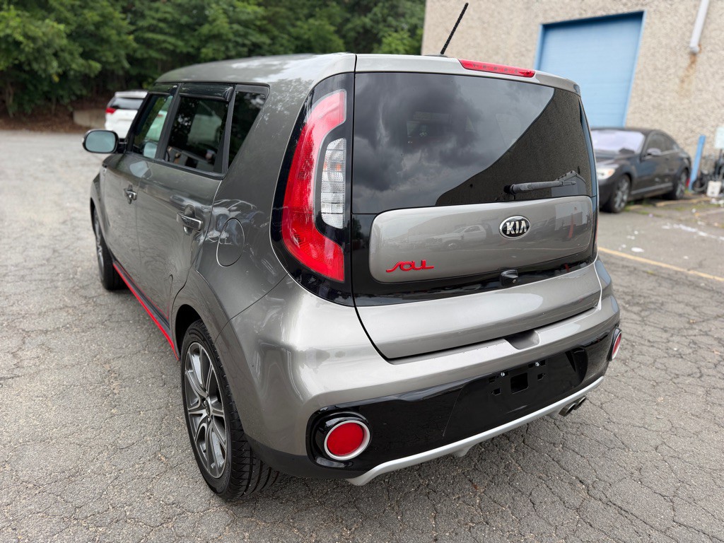 2017 Kia Soul Image 6