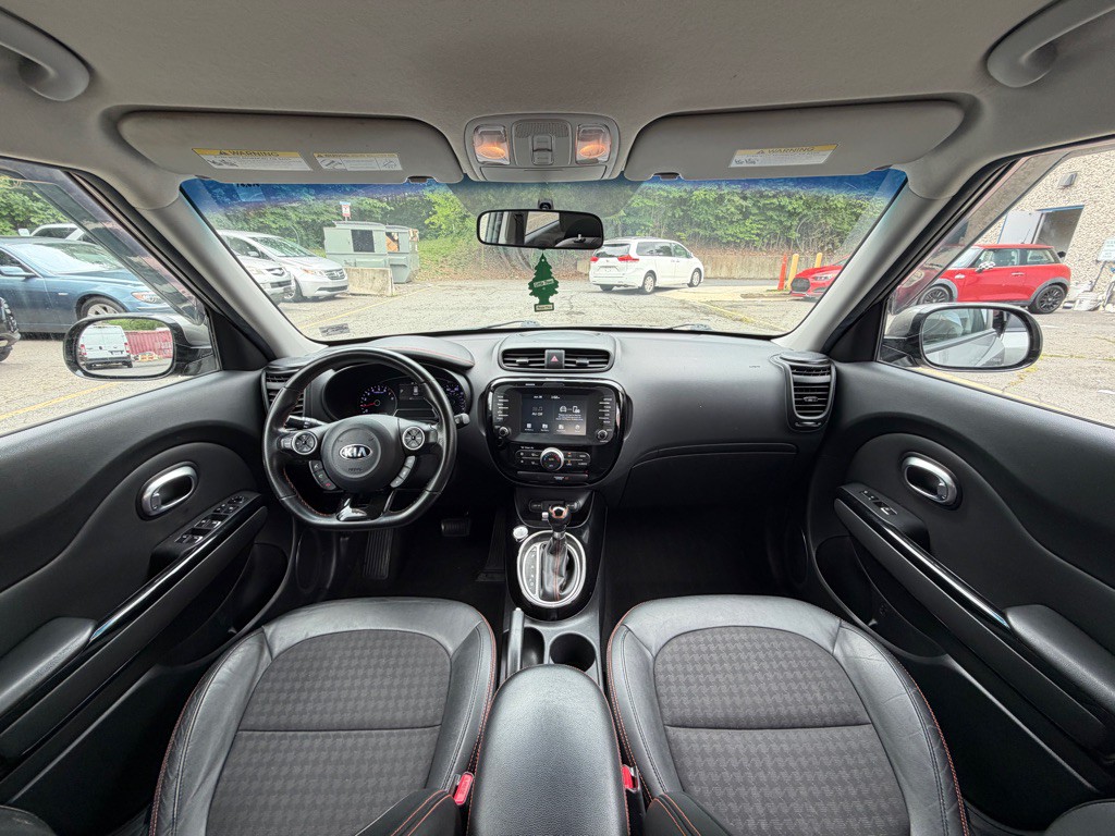 2017 Kia Soul Image 16