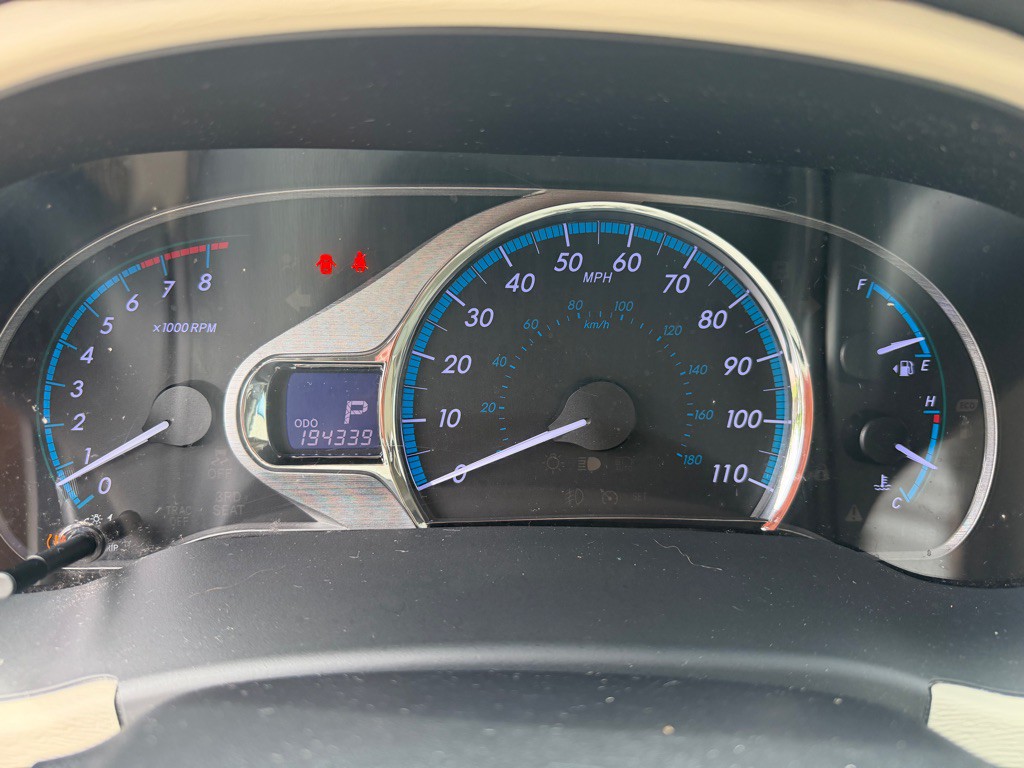 2013 Toyota Sienna Image 11