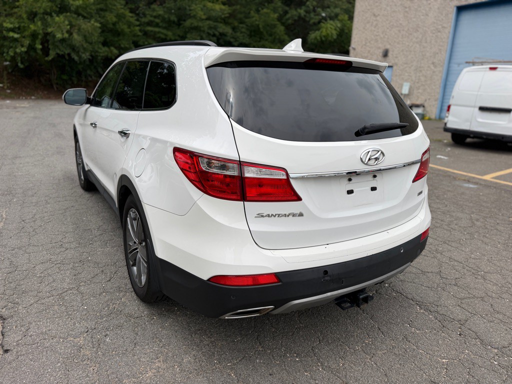 2015 Hyundai Santa Fe Image 6