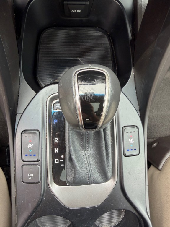 2015 Hyundai Santa Fe Image 13