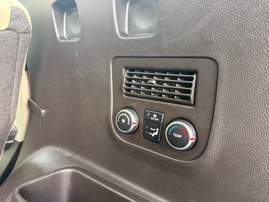 2015 Hyundai Santa Fe Image 18