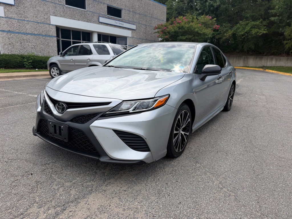 2018 Toyota Camry Image 1