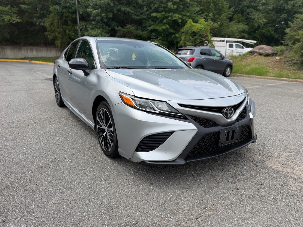 2018 Toyota Camry Image 3