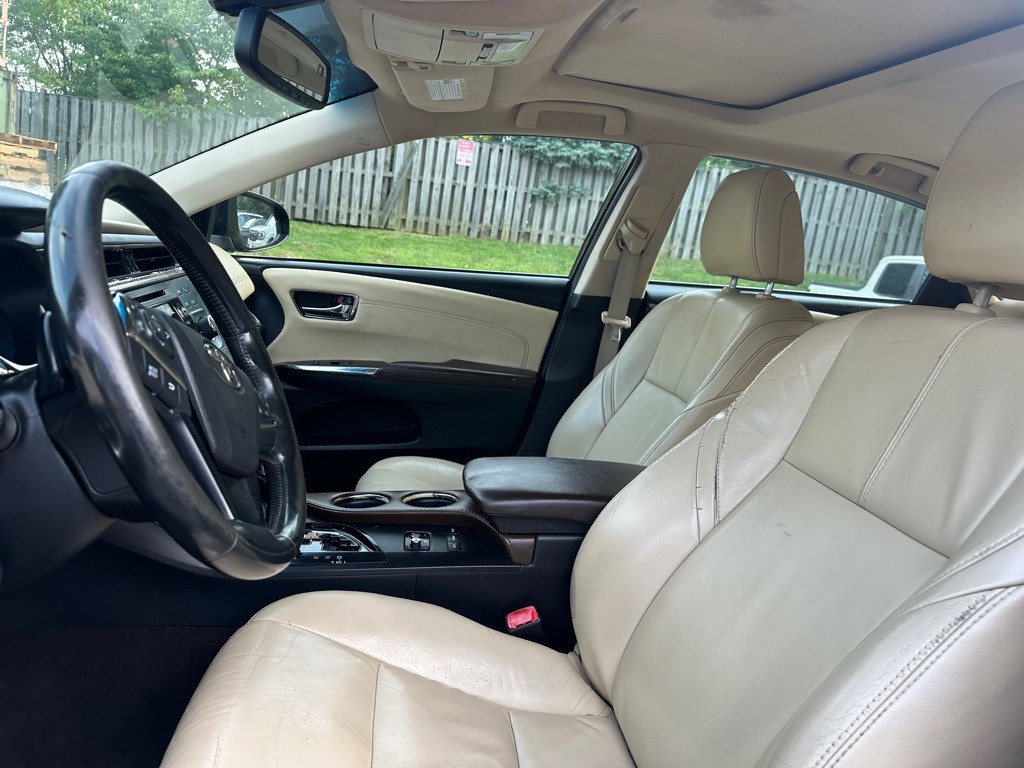 2014 Toyota Avalon Image 8