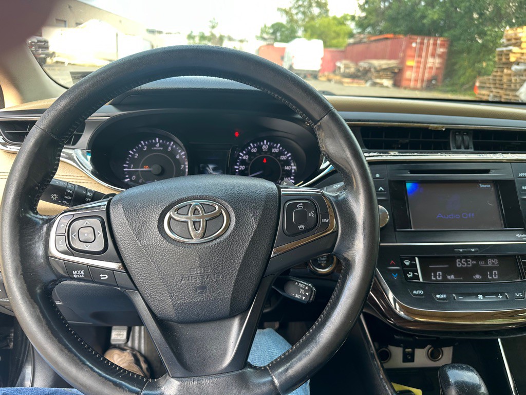 2014 Toyota Avalon Image 25