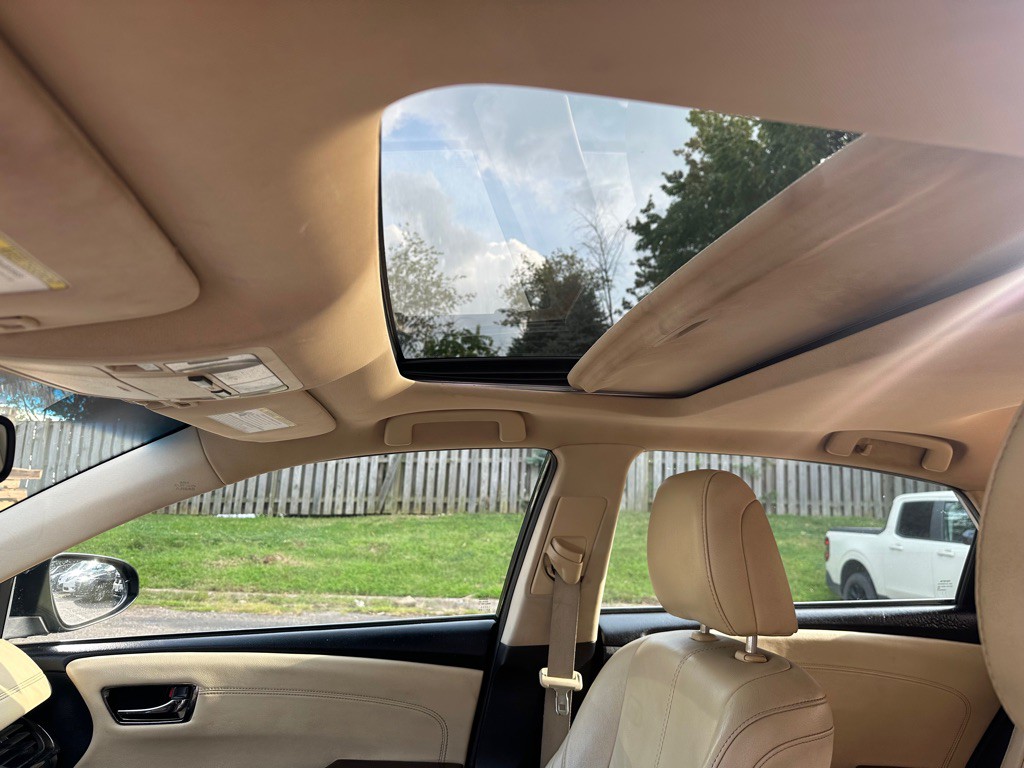 2014 Toyota Avalon Image 30