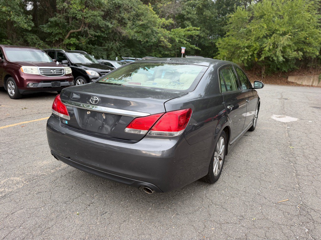 2011 Toyota Avalon Image 5
